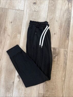 Vuori Black Joggers with White Drawcord